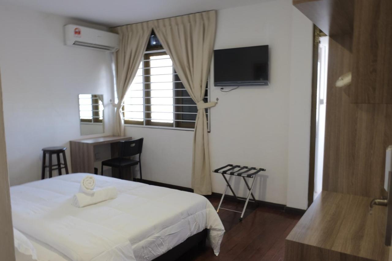 Natol Homestay - London Kuching Kültér fotó