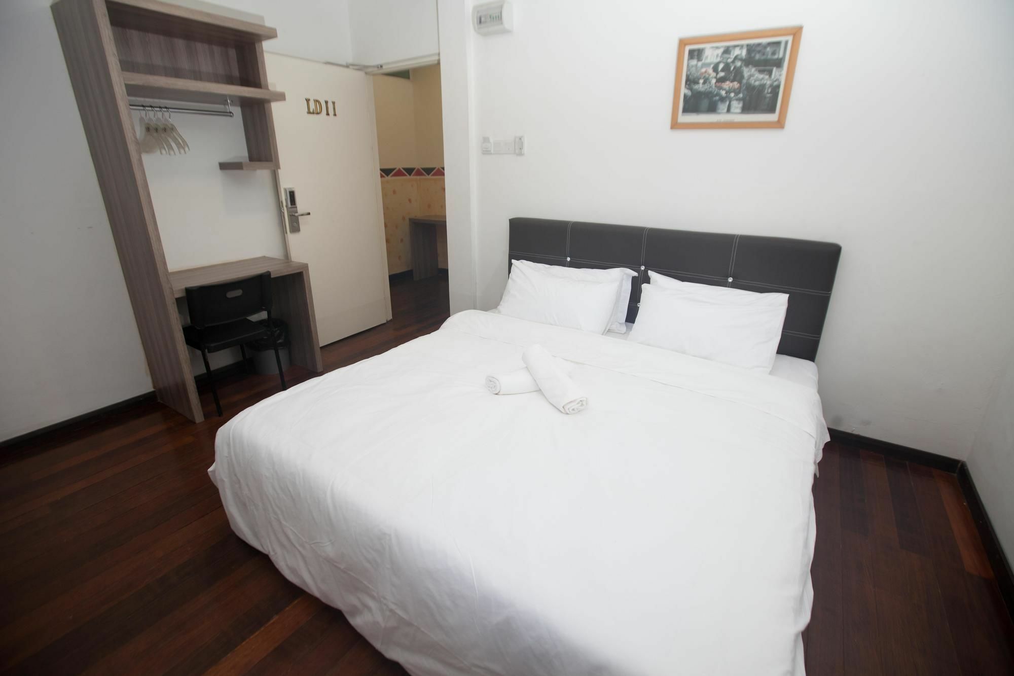 Natol Homestay - London Kuching Kültér fotó